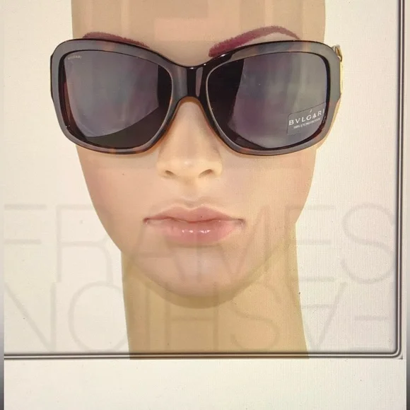 New BVLGARI Sunglasses - Picture 3 of 16